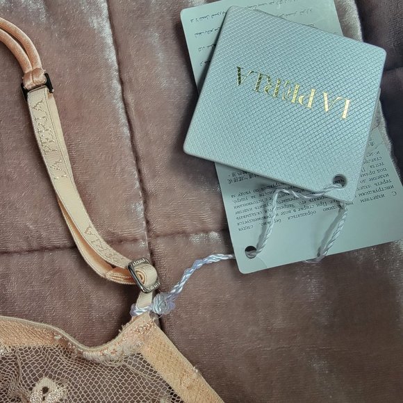 La Perla Lace Bra - Picture 3 of 6